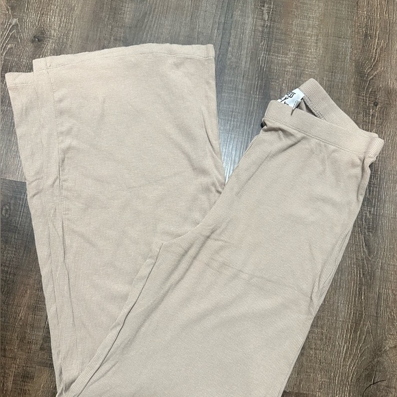 Princess Polly Beige Wide Leg Pants Size 6 - Picture 2 of 5